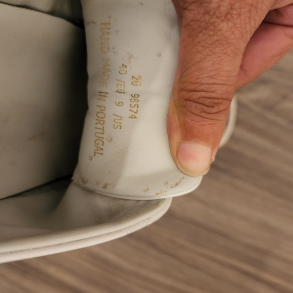 Axel arigato sneakers size 9 - Picture 7 of 8